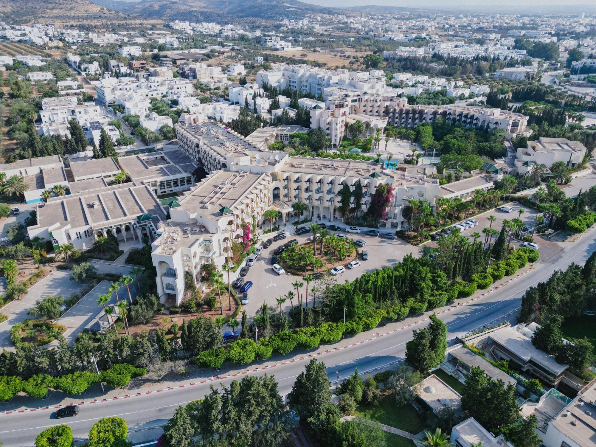 Nahrawess & Thalasso Hotel 4*